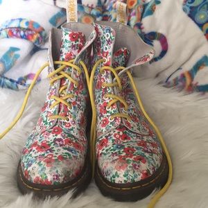 Cute flower Docs!